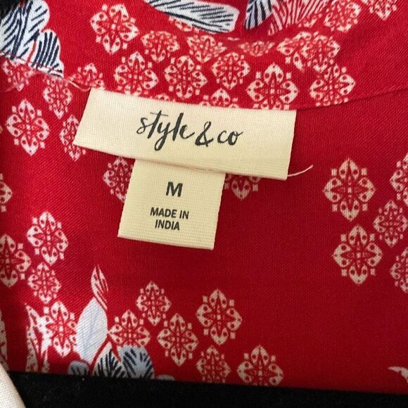 Style & Co. Trapeze Style Sleeveless Blouse, Red and Blue Print, Size M - Picture 3 of 6